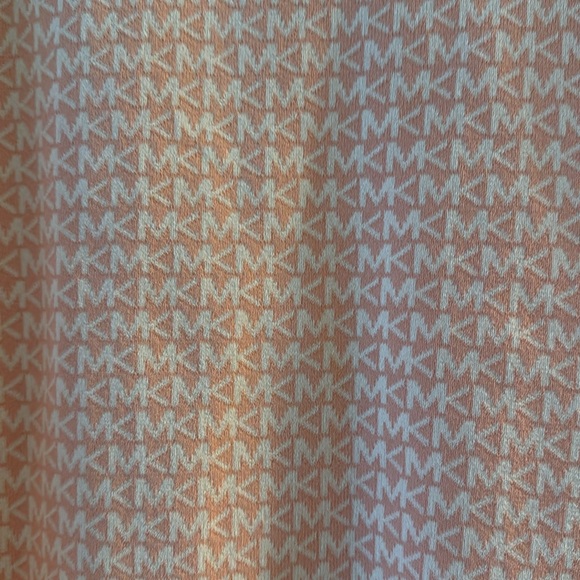 Elegant Peach Patterned Dress - Picture 2 of 2